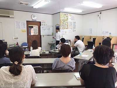 行政書士試験初学習4ヶ月一発合格者輩出！宅建士試験3ヶ月学習で一発合格者輩出！